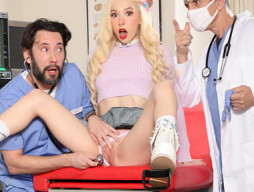 A A Doctor Must Thoroughly Take Care Of His Patients Every Needs Porn